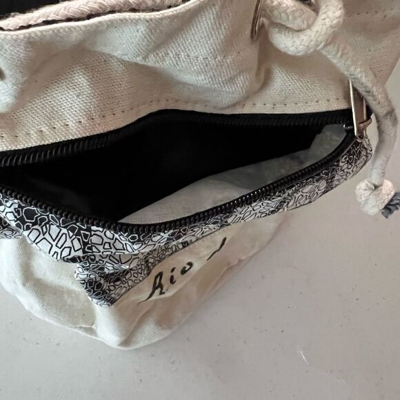 Rio de Janeiro back bucket purse - Picture 8 of 10